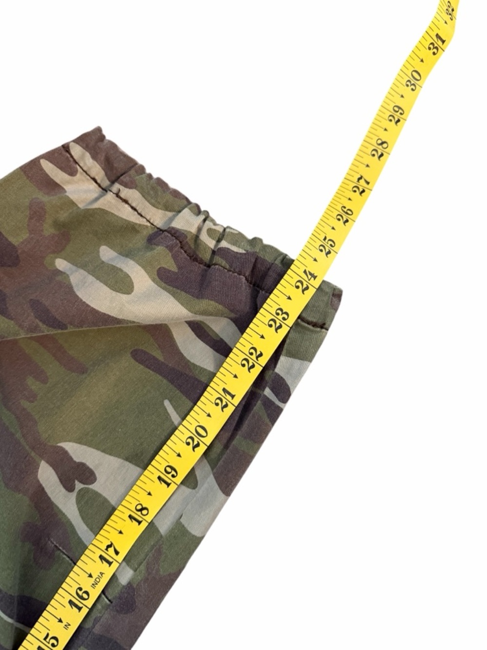 Vintage Express Women's Camo Cargo Pants with Pink Floral Embroidery Sz 9/10 - Picture 5 of 8